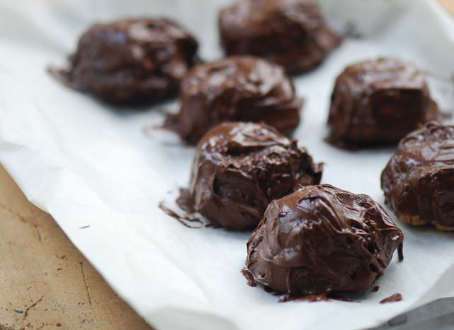 Chocolate-Covered Marshmallow Cookies - Recipe Diaries