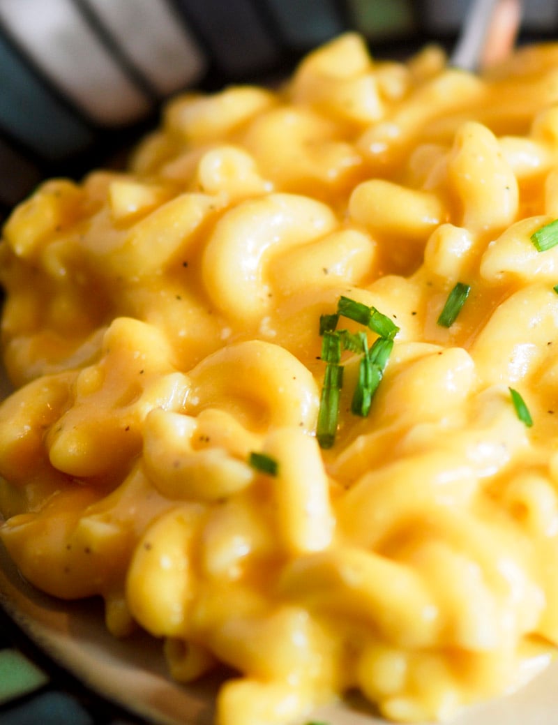 Paula Deen's Crockpot Mac and Cheese - healthyfitnesstip.com