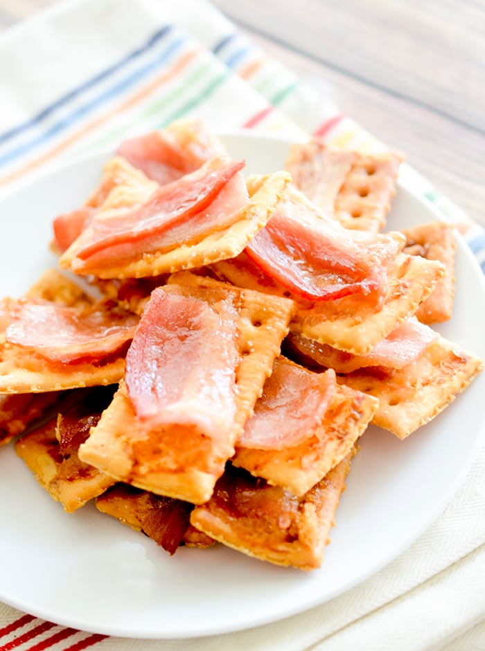 bacon cracker 021