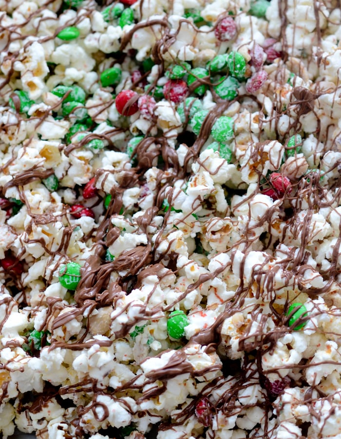 How to make Christmas Crunch Popcorn