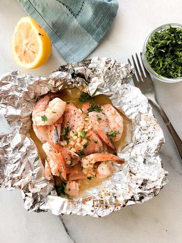 Garlic Butter Shrimp and Salmon Foil Packets