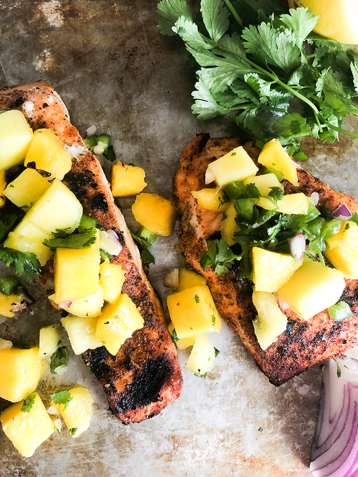 Grilled Salmon with Mango Salsa 