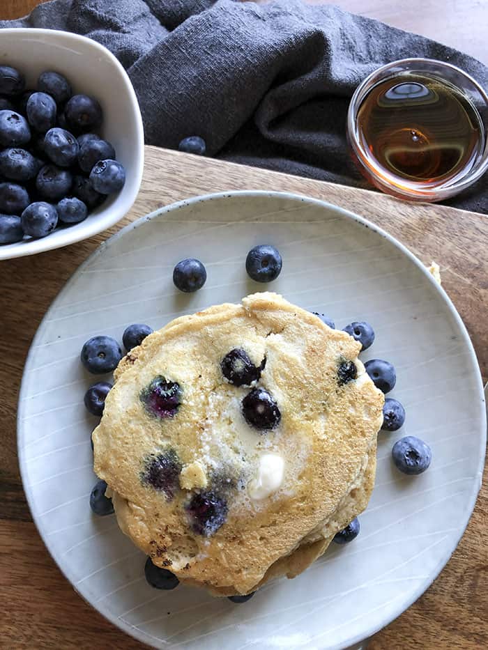 Simple almond flour pancakes made with only 6 ingredients. Only 2 net carbs per pancake! These pancakes can also be made on a Blackstone griddle.