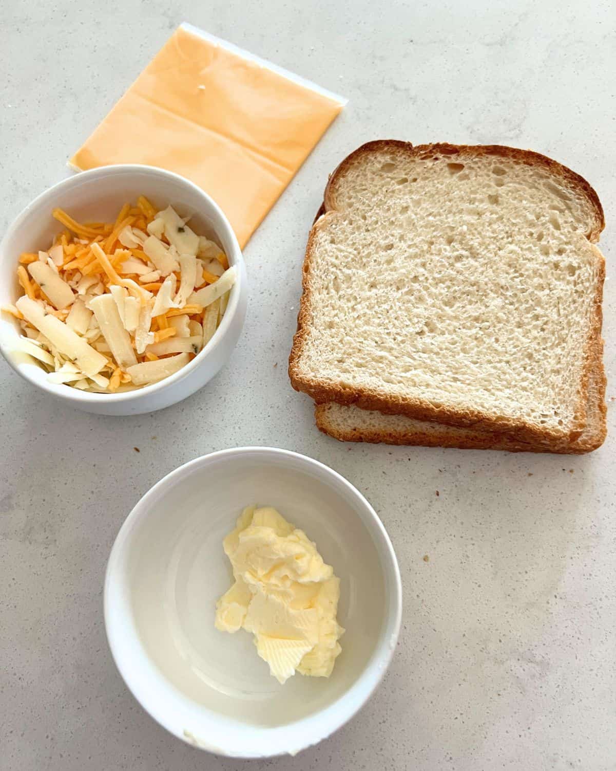 Ingredients needed for air fryer grilled cheese sandwich. 
