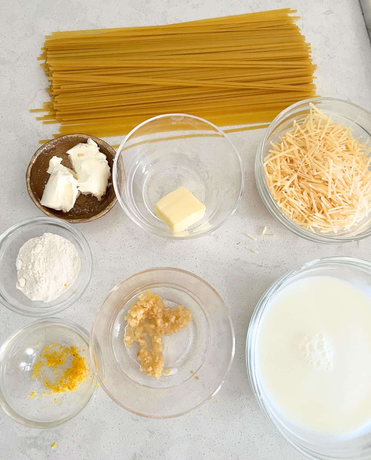 Ingredients needed for alfredo sauce. 