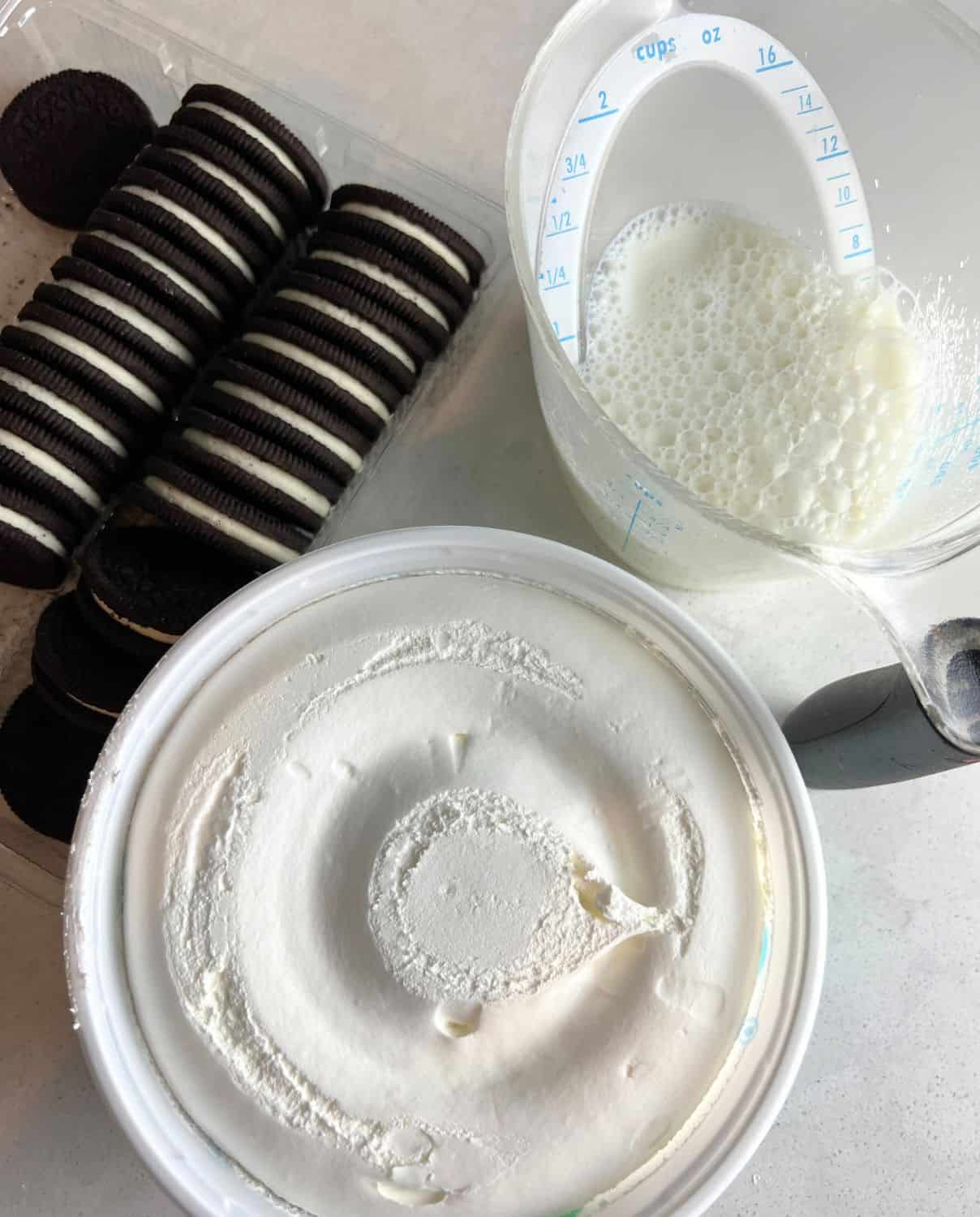 Ingredients needed for Oreo Icebox Cake. 