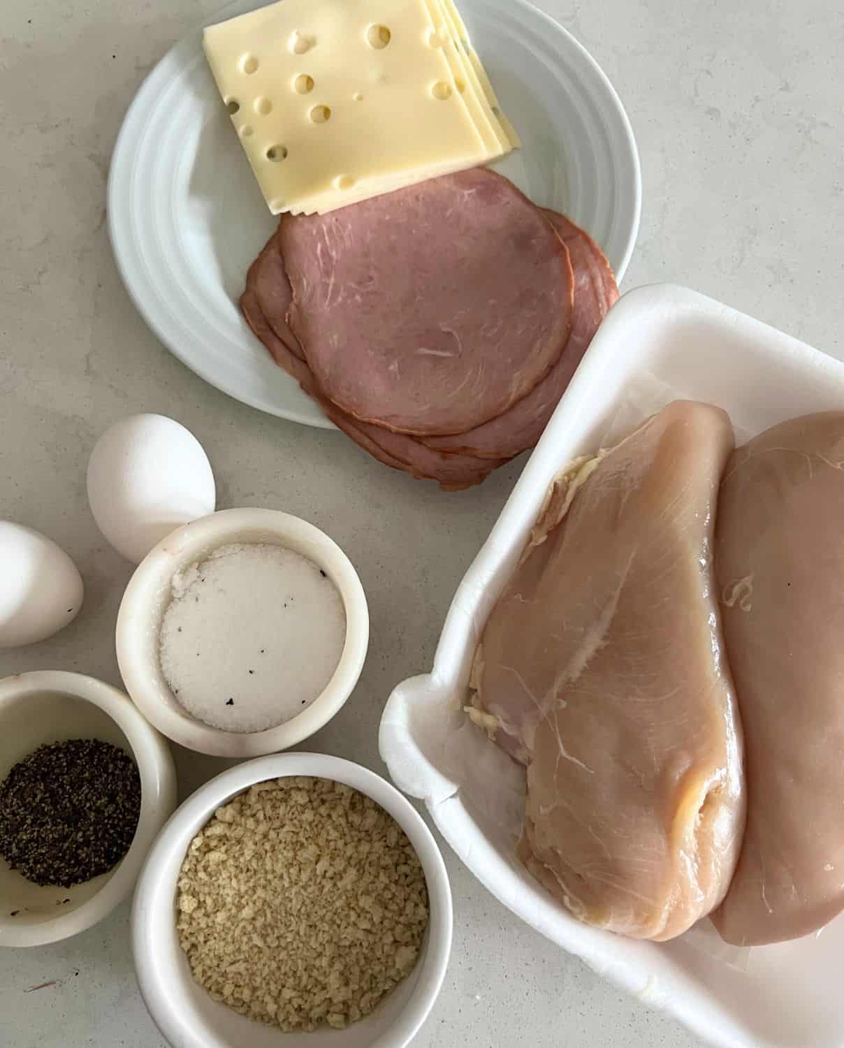 Ingredients needed for air fryer chicken cordon bleu. 