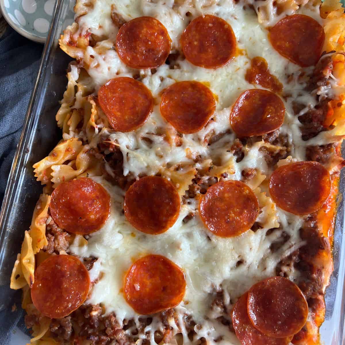 Pizza pasta casserole is a delicious and easy-to-make dish that combines the flavors of pizza and pasta into one hearty meal. 