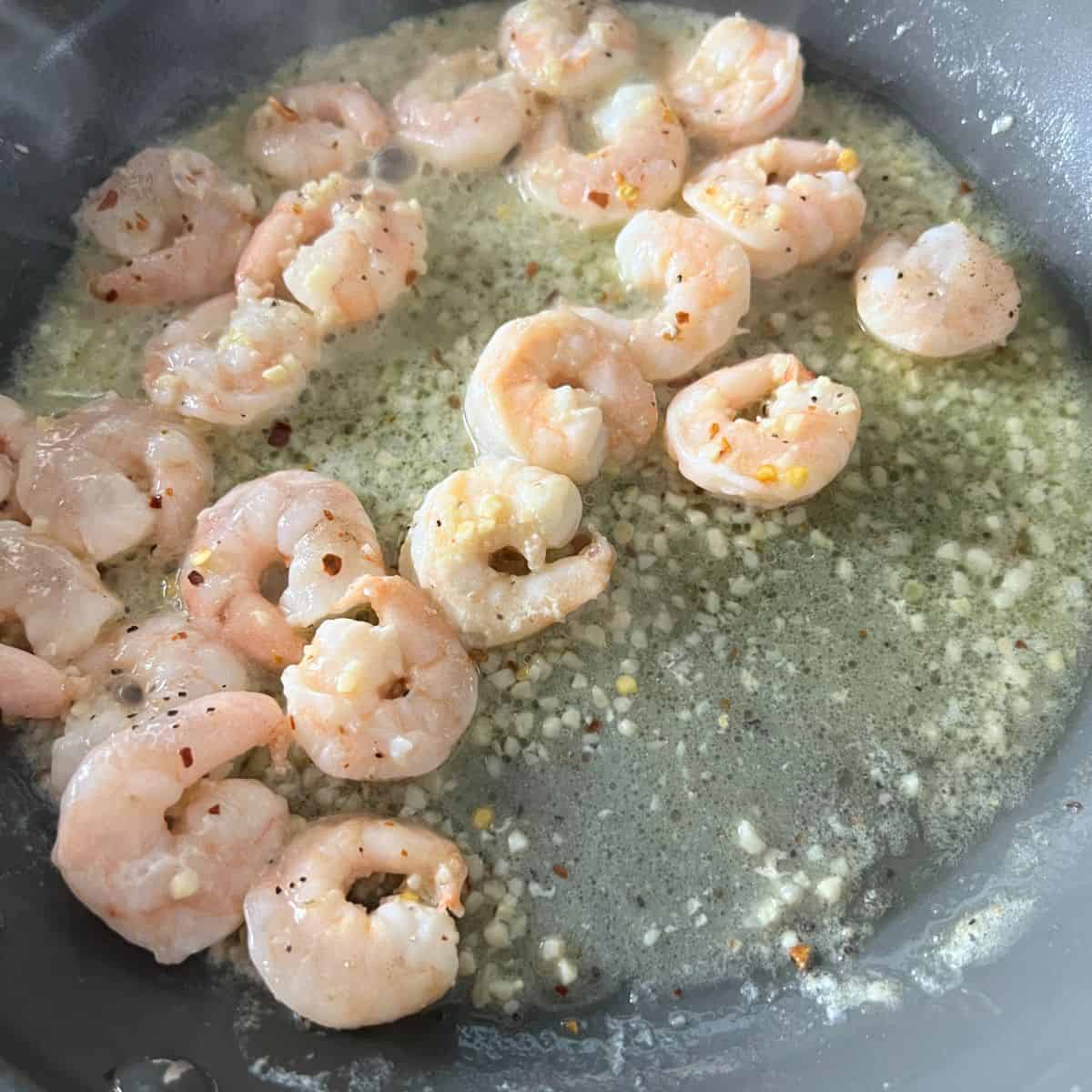 How to Make red Lobster Shrimp Scampi.