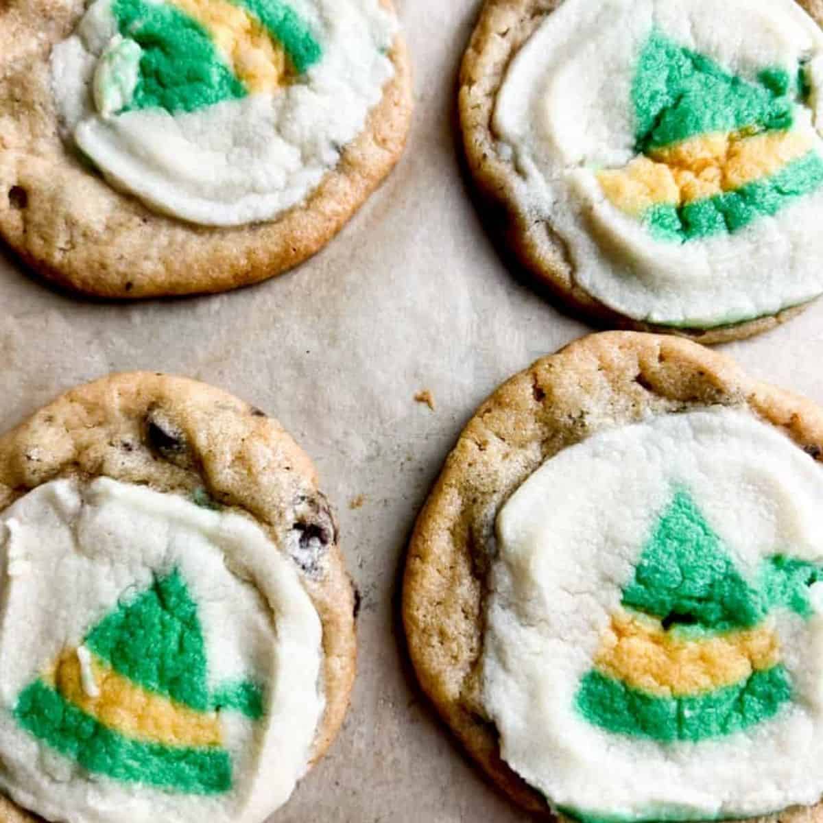 I made the viral TikTok Christmas cookie hack that’s been going around since last Christmas. This cookie hack is so easy and requires 2 products from Pillsbury.