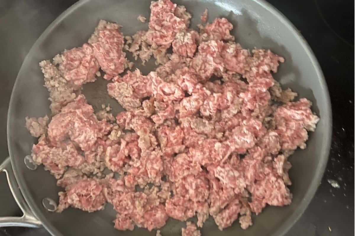 How to make Trisha Yearwood's Quiche step 1.