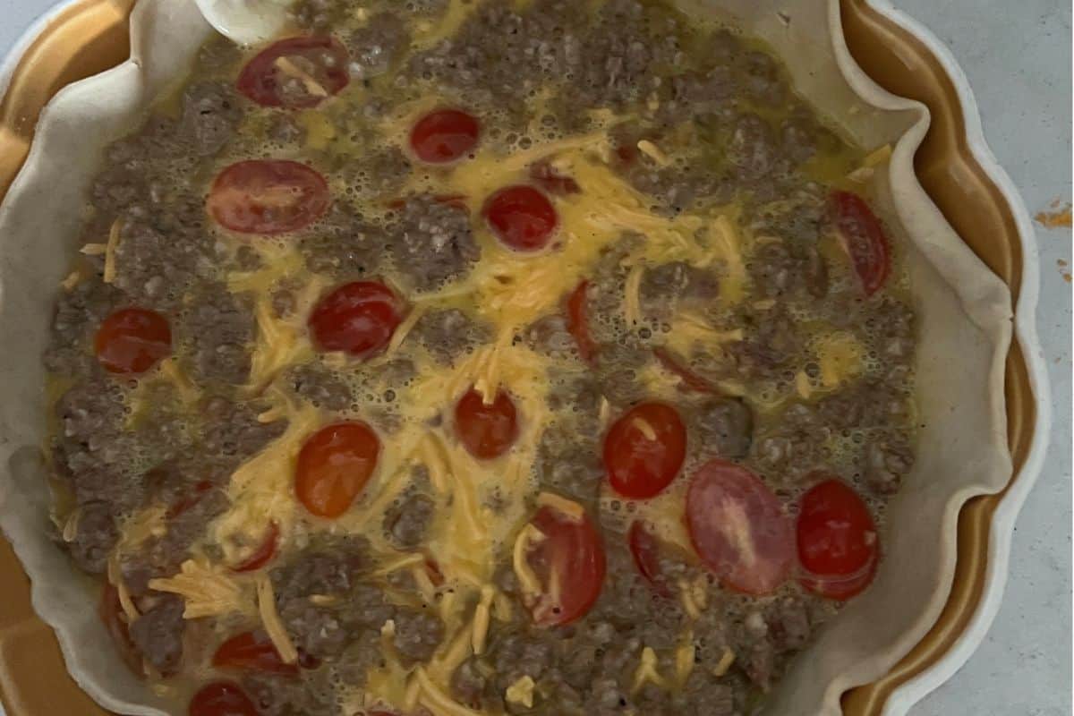 How to make Trisha Yearwood's Quiche step 3.
