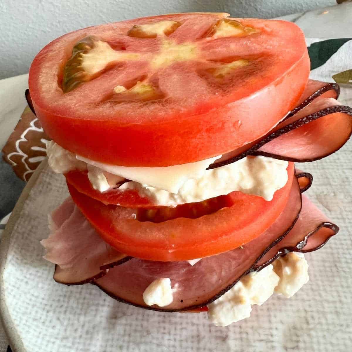 Bethenny Frankels Tomato Sandwich.