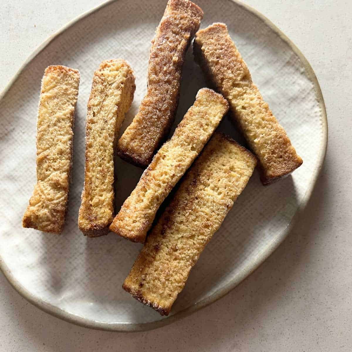 Ingredients needed for Frozen French Toast Sticks in Air Fryer.