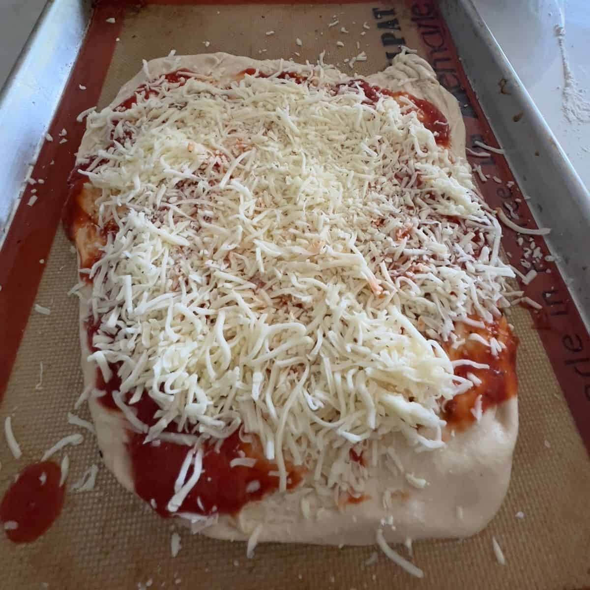 How to make Bobby flay's pizza dough. 