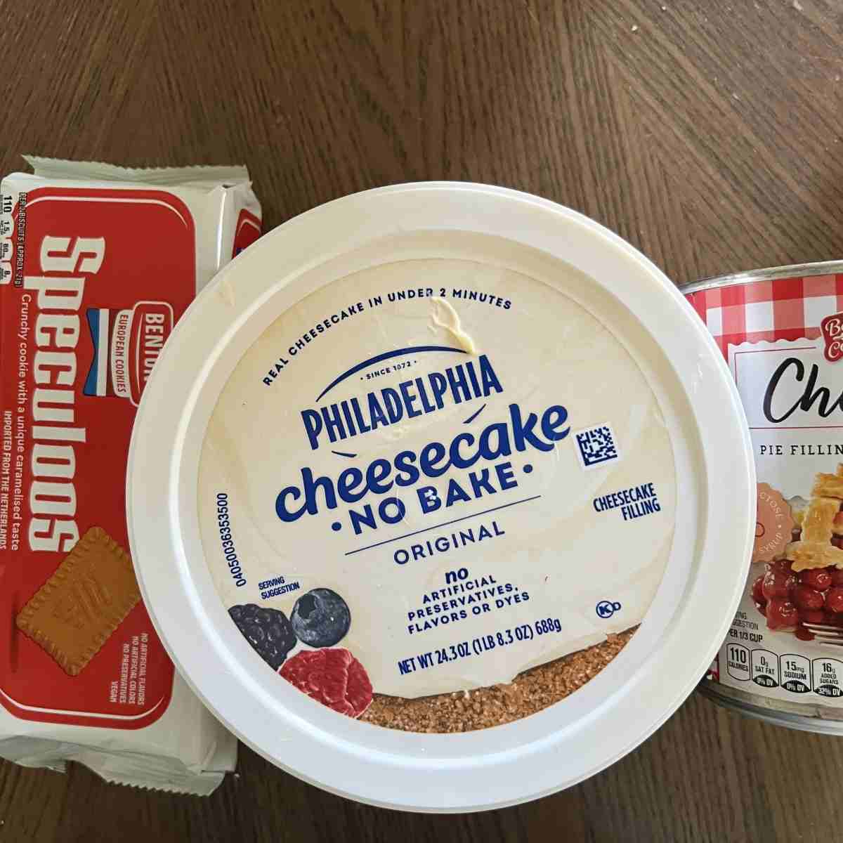 Ingredients needed for Philadelphia no bake cheesecake. 