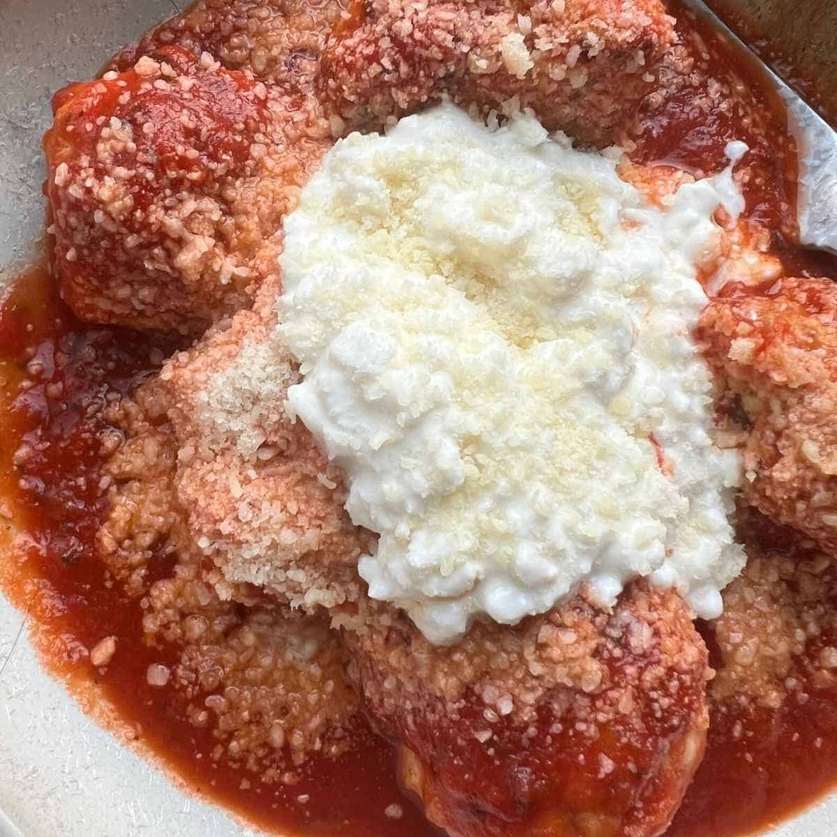Hailey Bieber chicken meatballs with cottage cheese.