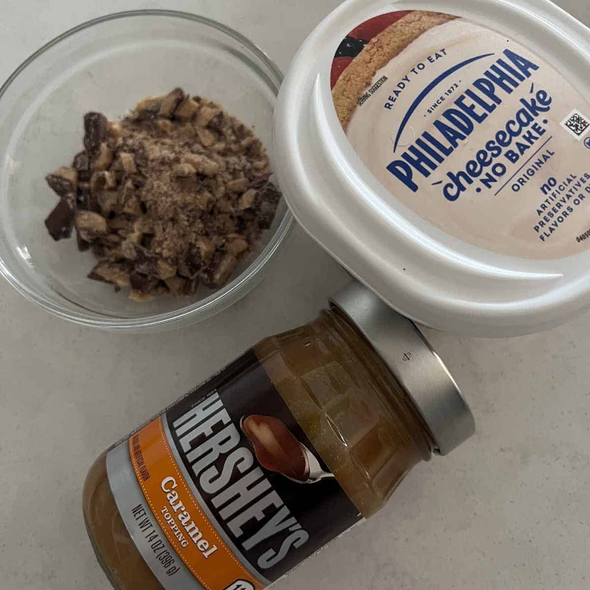 Ingredients needed for caramel apple cheesecake dip. 